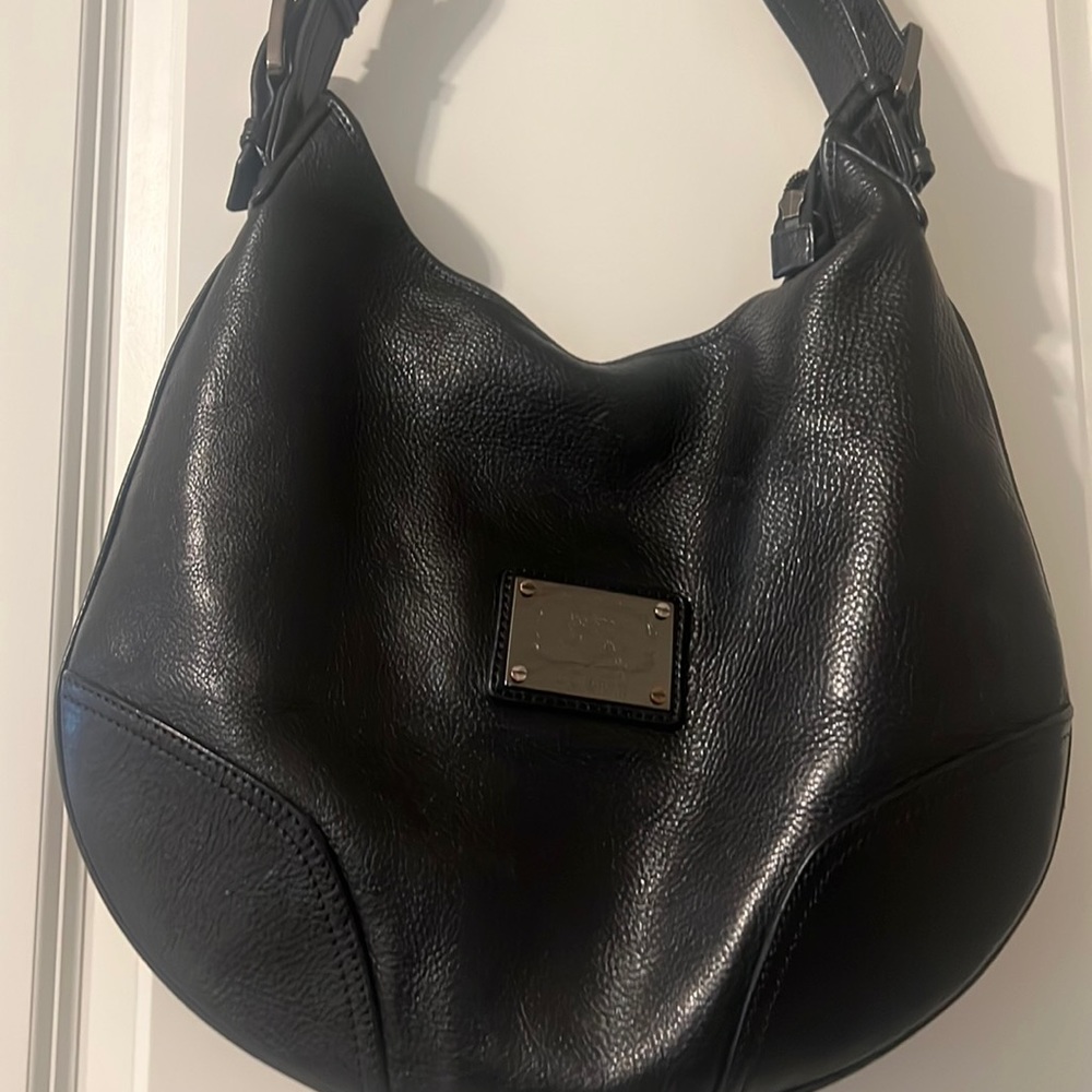 Burberry REAL AND AUTHENTIC! Hobo black leather with classic check lining